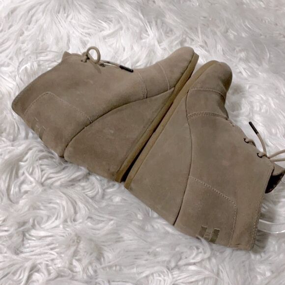 TOMS wedge booties suede lace up beige 740817 women’s sz 8 - Picture 4 of 11